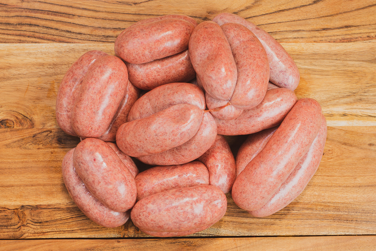 Handcrafted sausages for dogs - 100% chicken treats supporting pet's health and happiness by Roar Pet Food.