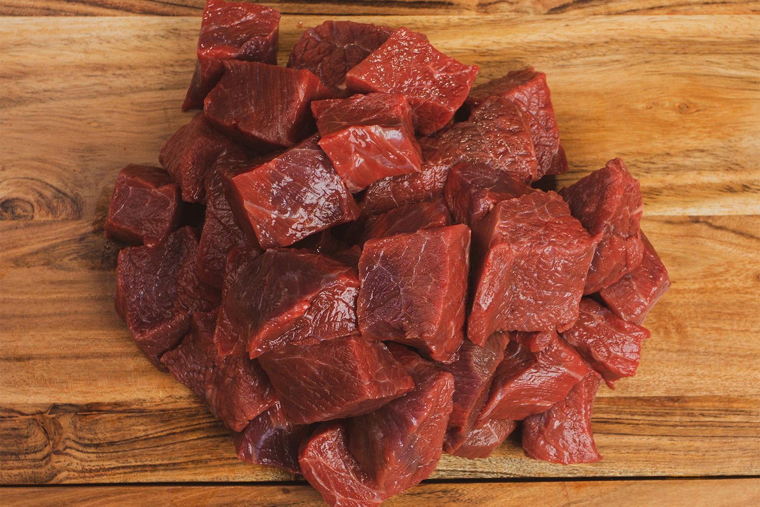 Assortment of Raw Meat for Dogs - Beef, Goat, Lamb, and Offal - Bulk Buy 10kg.